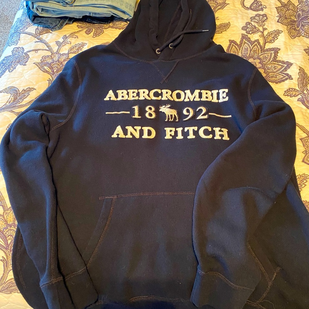 Mens Abercrombie & Fitch hoodie in great condition!!
